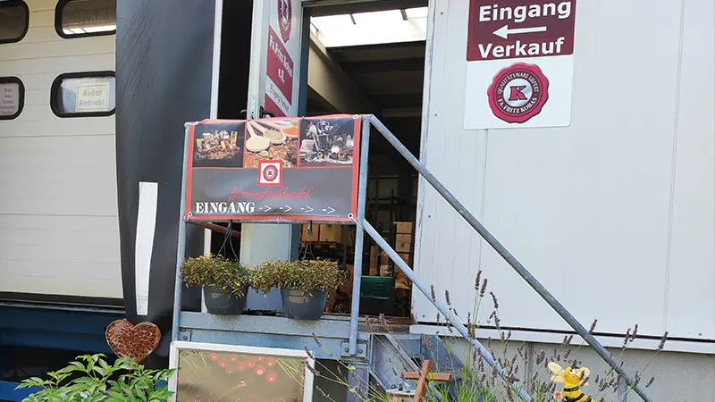 Laden Eingang Fritz Kobas e.K. in Hartmannsdorf